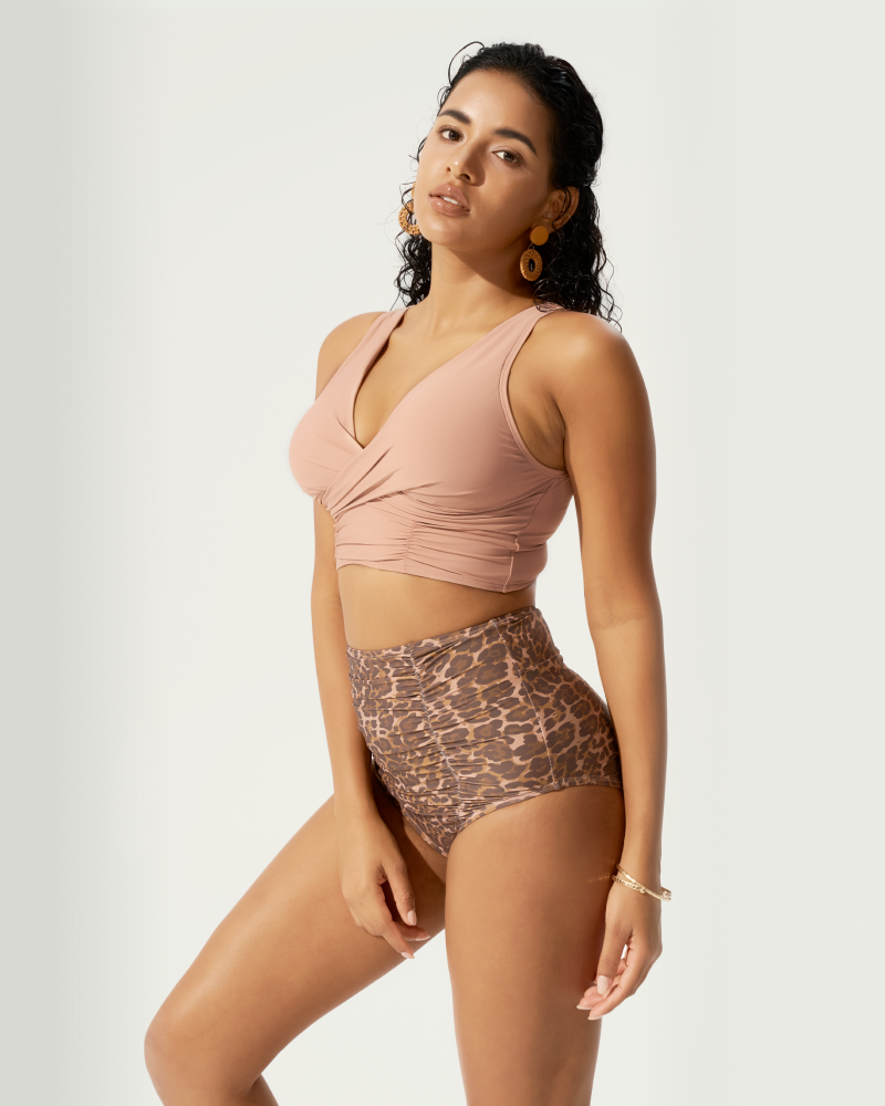 Tank-style leopard print tankini set