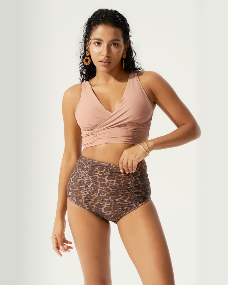 Tank-style leopard print tankini set
